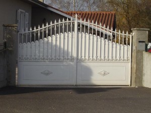 portail-coulissant--portail-electrique--portail-automatique--portail-en-fer-forge--portail-bois--portail-fer--portail-alu--portail-design_1_31_1